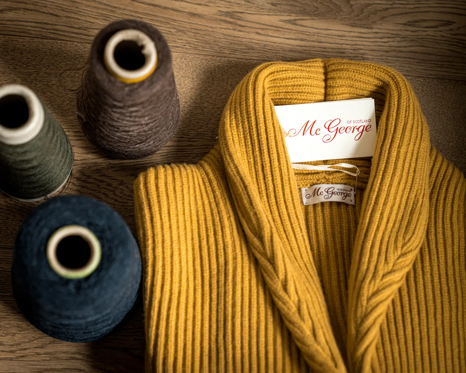Yarns and sweater of Scottish fine cashmere knitwear
